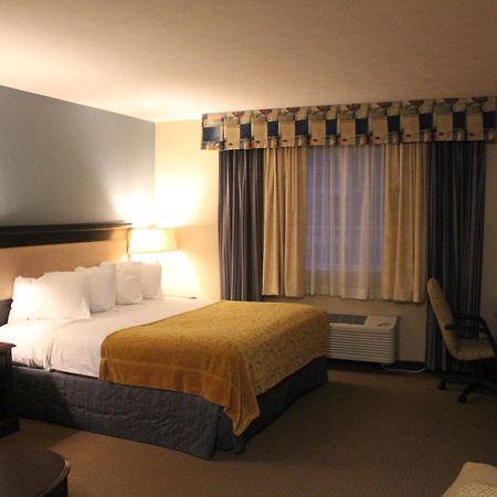 Green Acres Hotel Pittsfield Номер фото