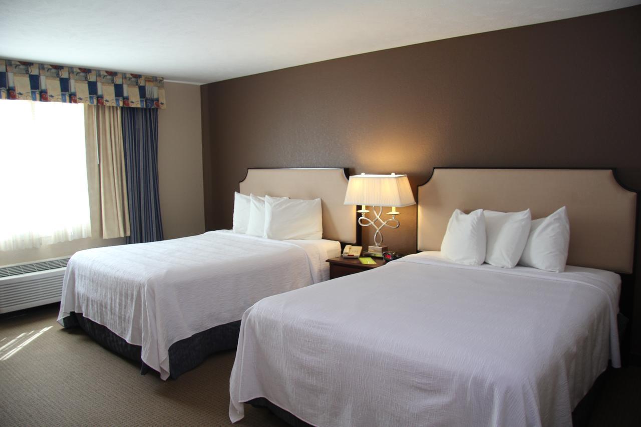 Green Acres Hotel Pittsfield Екстер'єр фото